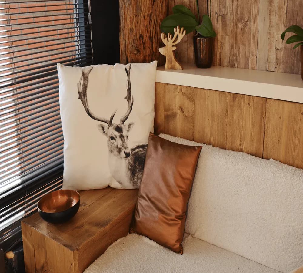 Wooden Venetian blinds